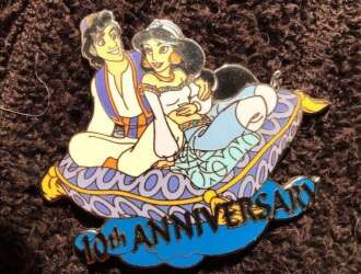 98271 - Aladdin 10th Anniversary - ( Aladdin and Jasmine ) - Disney Auctions alternate image