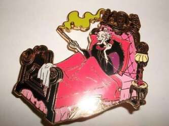 Click to view the Cruella smoking in bed details