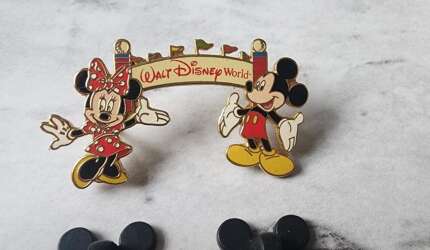 Mickey and Minnie Sign