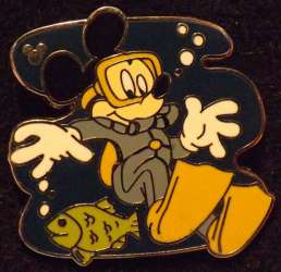 15712 - Cast Lanyard Series II - Scuba Diving - Mickey - Walt Disney World alternate image