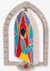 99547 - Snow White (2025 Live Action) - Snow White and Evil Queen Spinner Pin alternate image