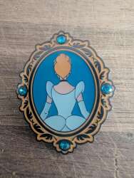 99913 - Hot Topic - Princess Back Portrait Mystery Collection - Cinderella - Loungefly alternate image